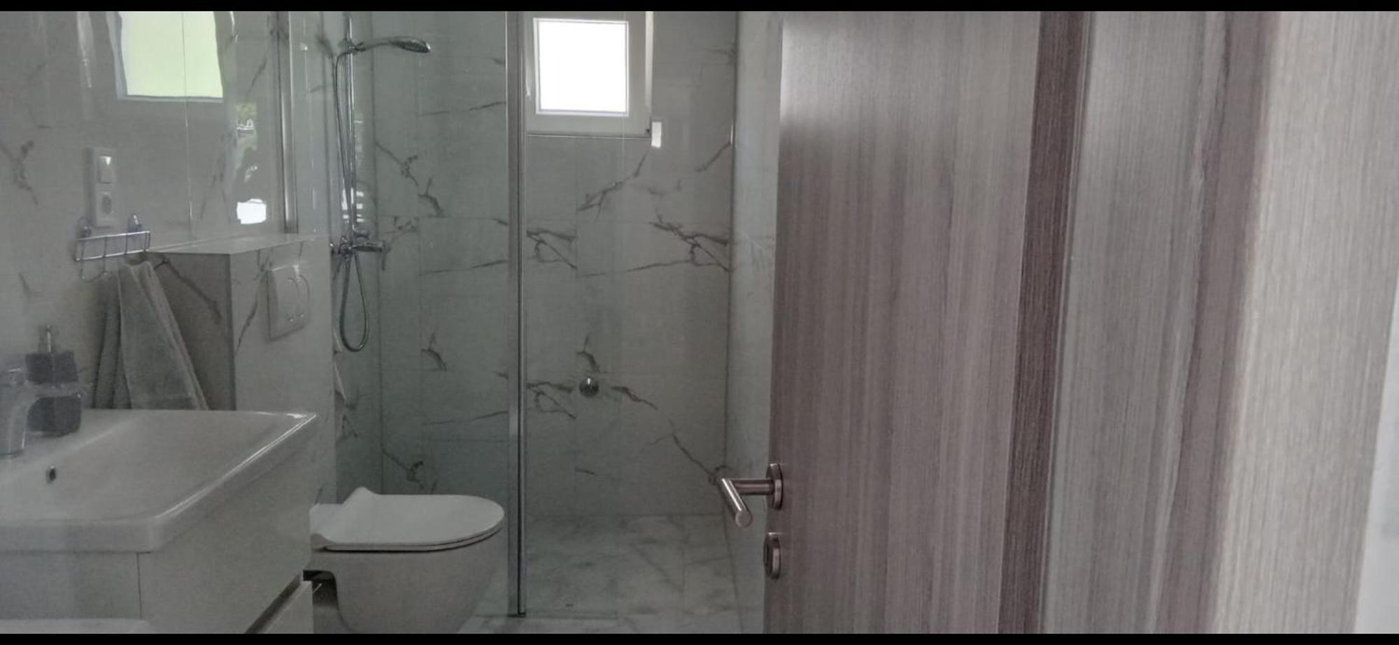 Apartment Biskupovic Dugi Rat Exteriör bild